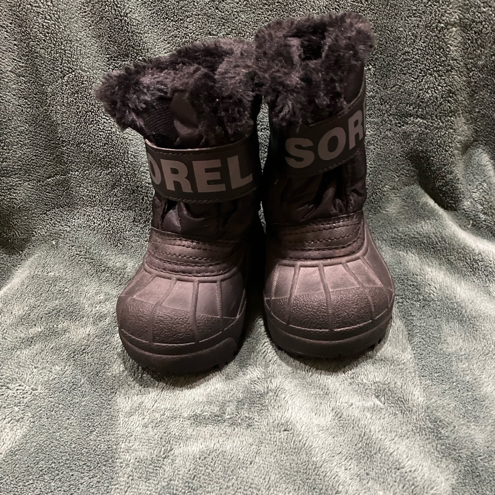 Sorel Black Snow Boots with Fur Trim